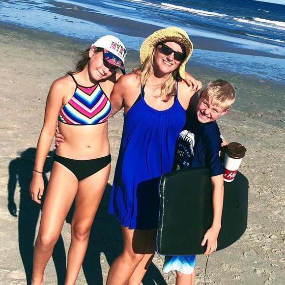 Meet your Posher, Danielle - Picture 1 of 1